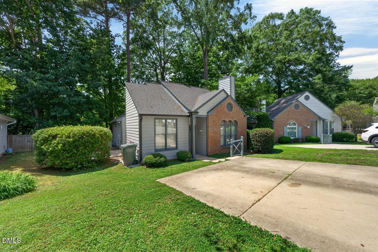 105 Ellsworth Place