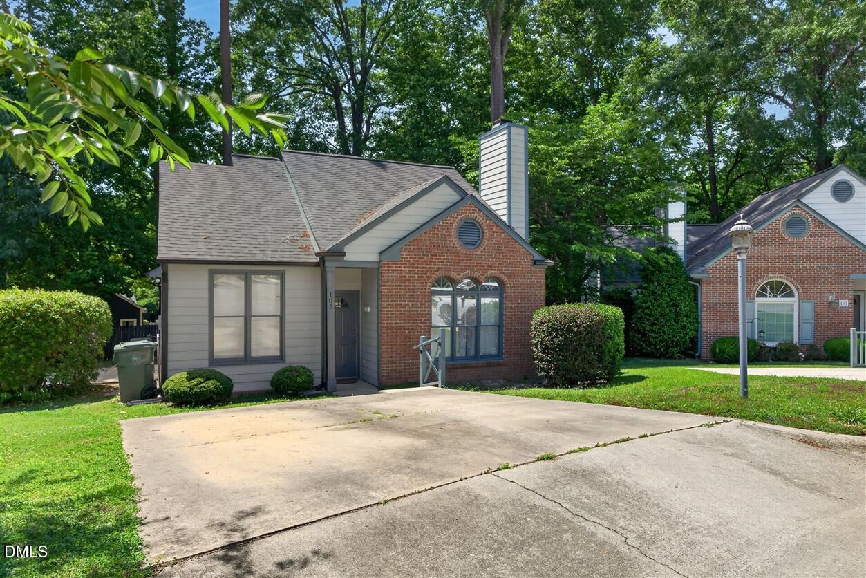 105 Ellsworth Place
