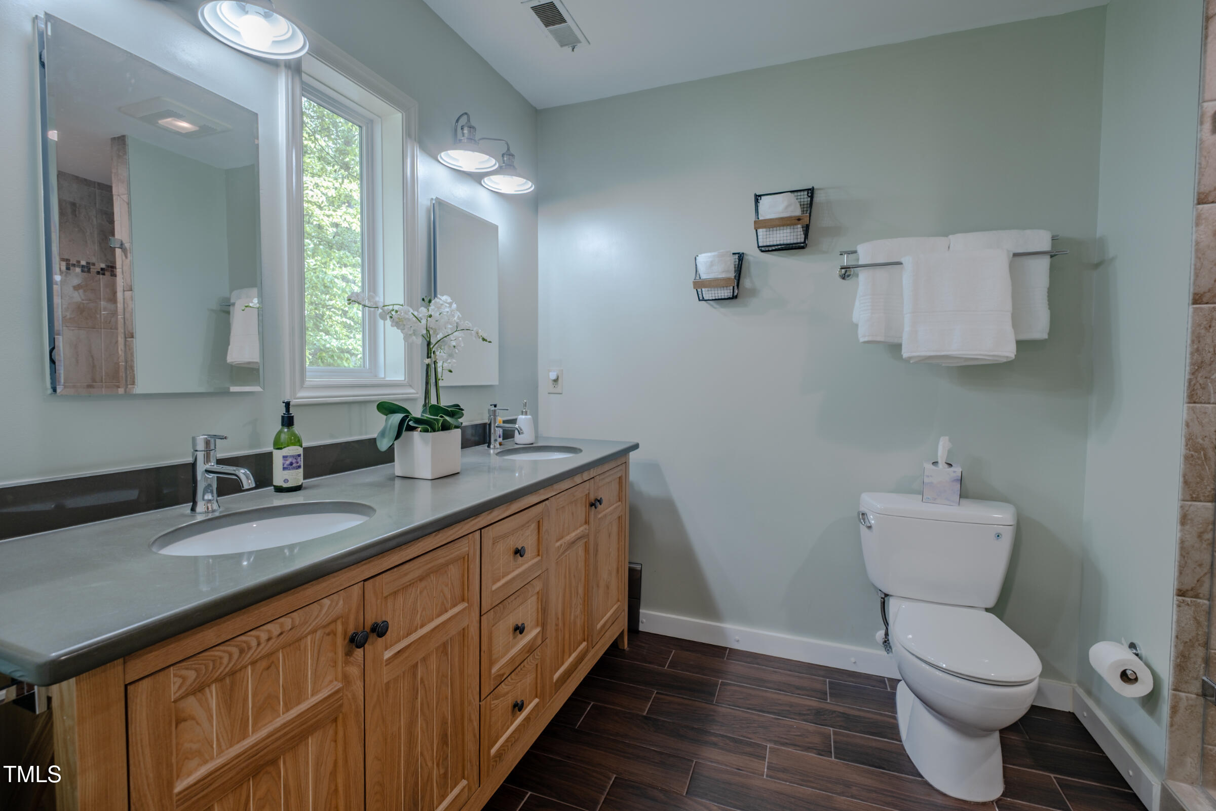 Durham, North Carolina 27712, United States, 3 Bedrooms Bedrooms, ,3 BathroomsBathrooms,Residential,Active,116754