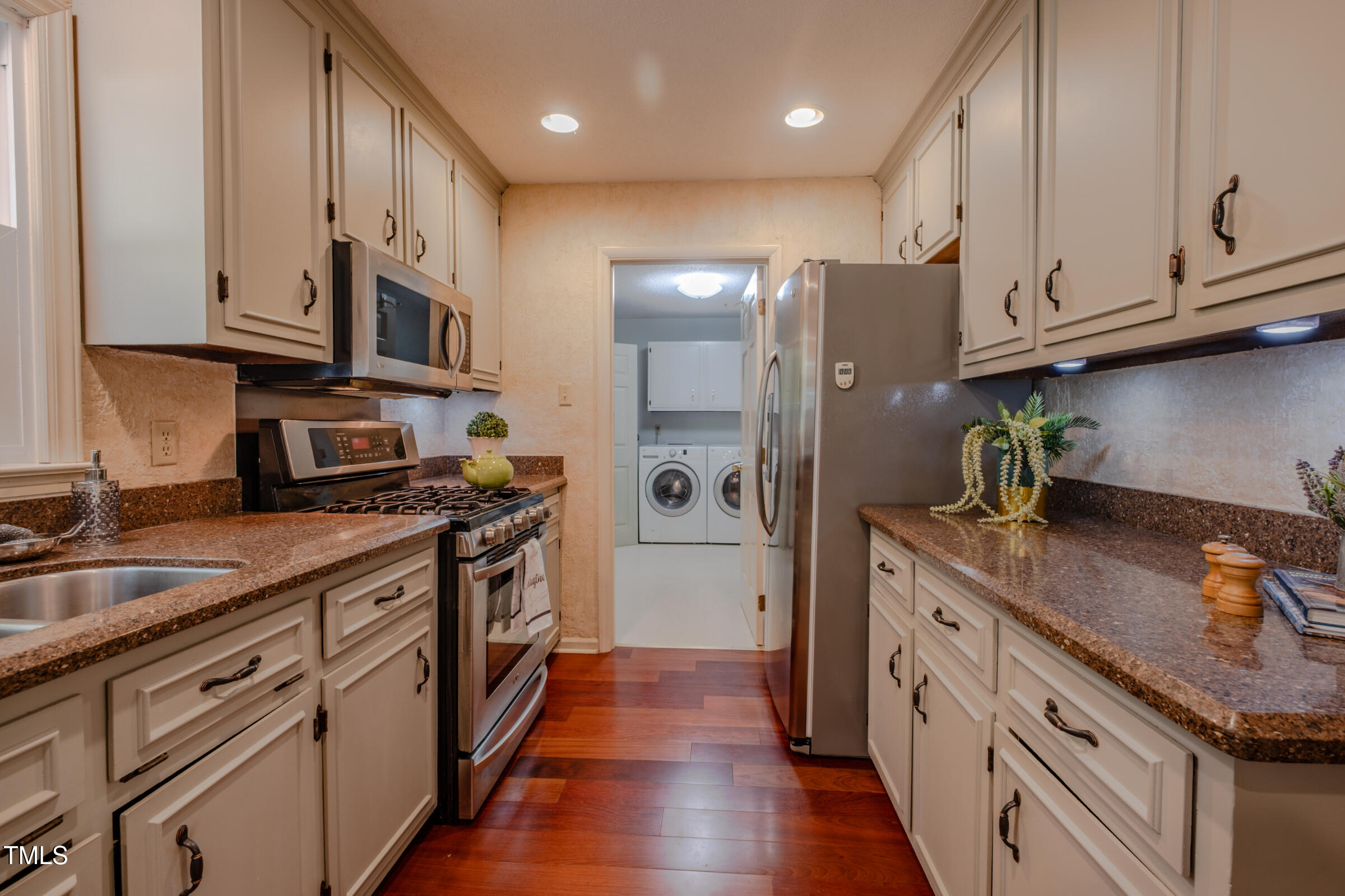 Durham, North Carolina 27712, United States, 3 Bedrooms Bedrooms, ,3 BathroomsBathrooms,Residential,Active,116754