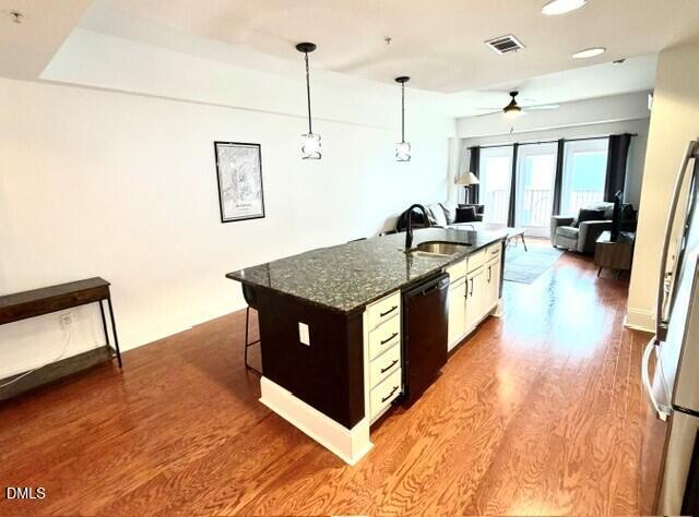 222 Glenwood Avenue 412