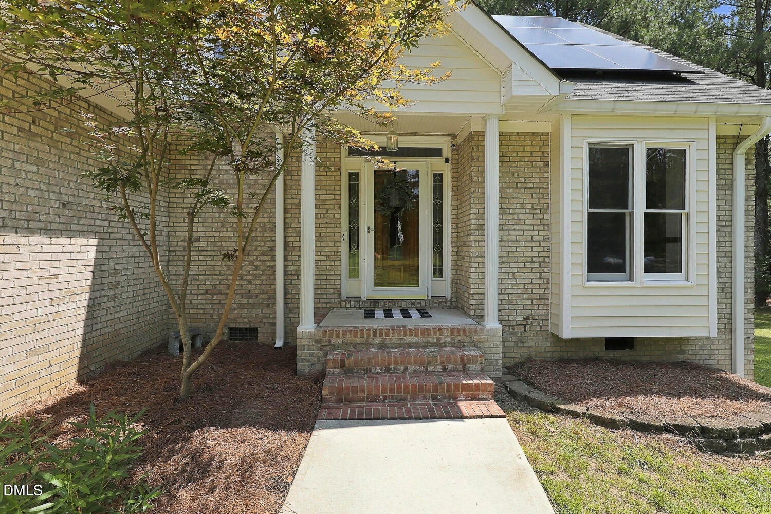 389 Dewar Street