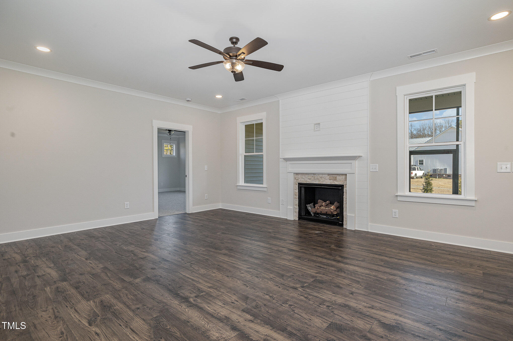 48 Tanseyleaf Drive