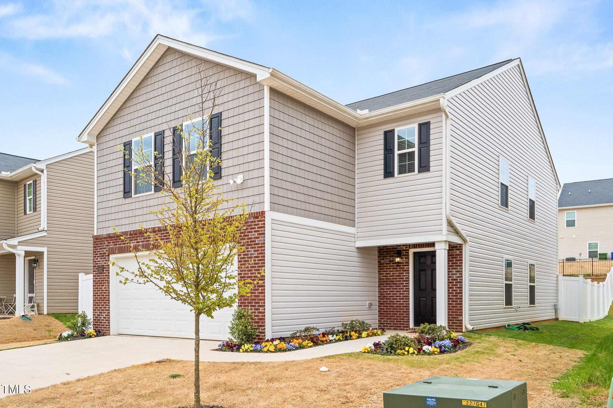2512 Lily Drive