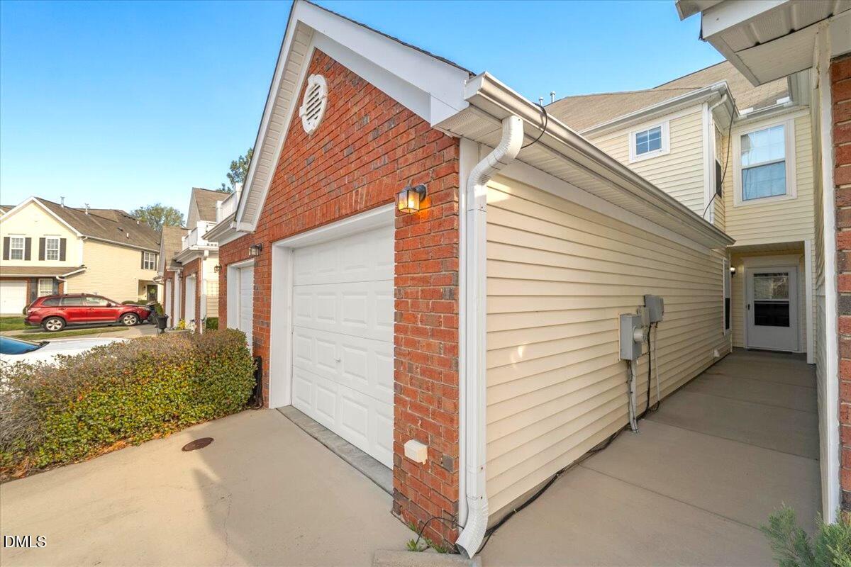 2621 Hamlet Green Drive