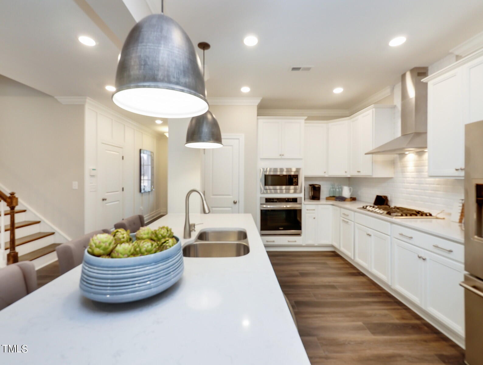 2224 Birdhouse Lane