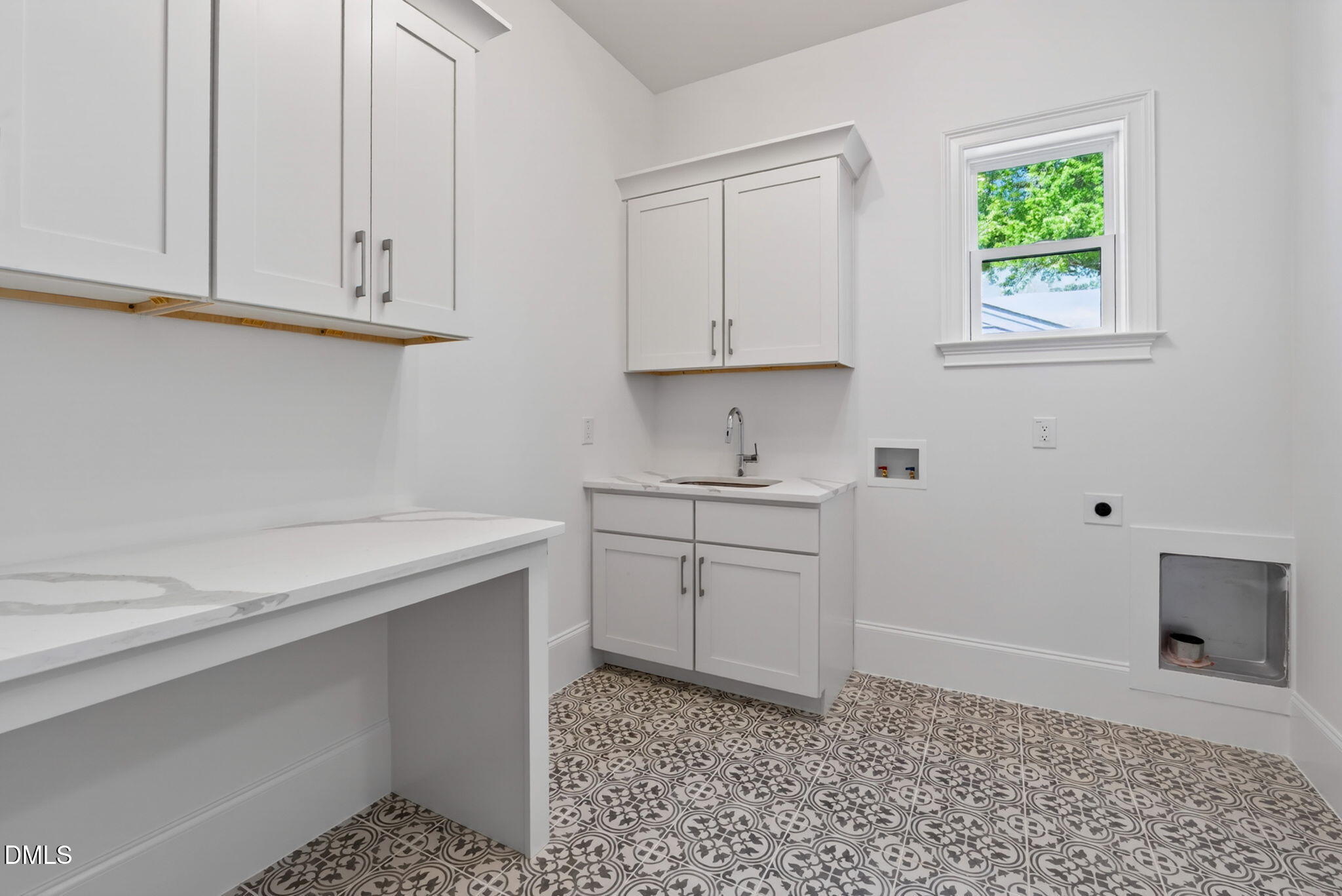 Cary, North Carolina, 27511, United States, 5 Bedrooms Bedrooms, ,5 BathroomsBathrooms,Residential,Active,2041616