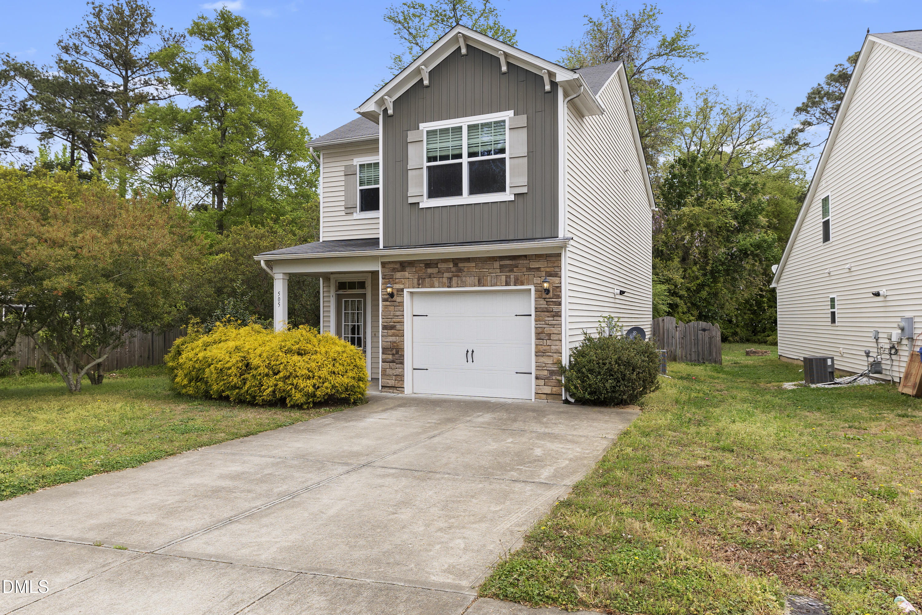 505 Hunters Ridge Drive