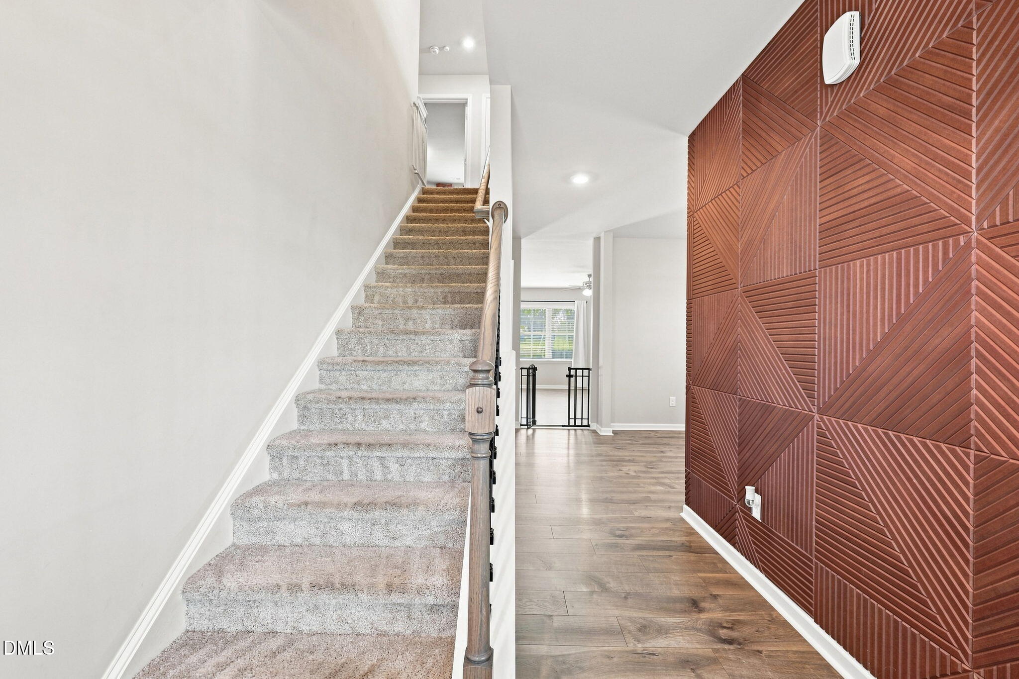 299 Roseberry Loop