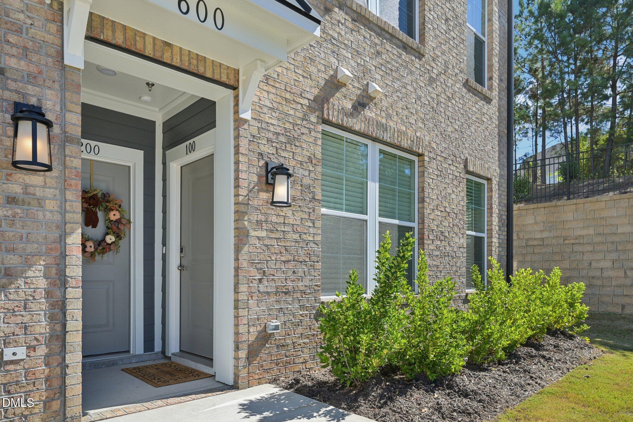 600 Market Grove Drive 100