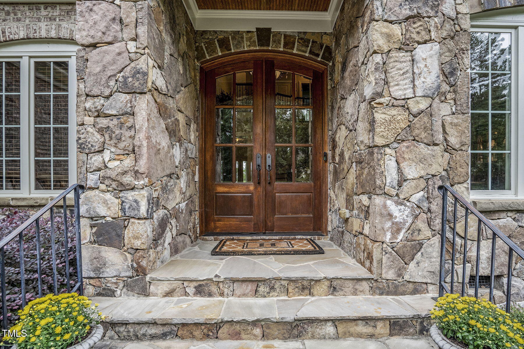 1605 Hunting Ridge Road