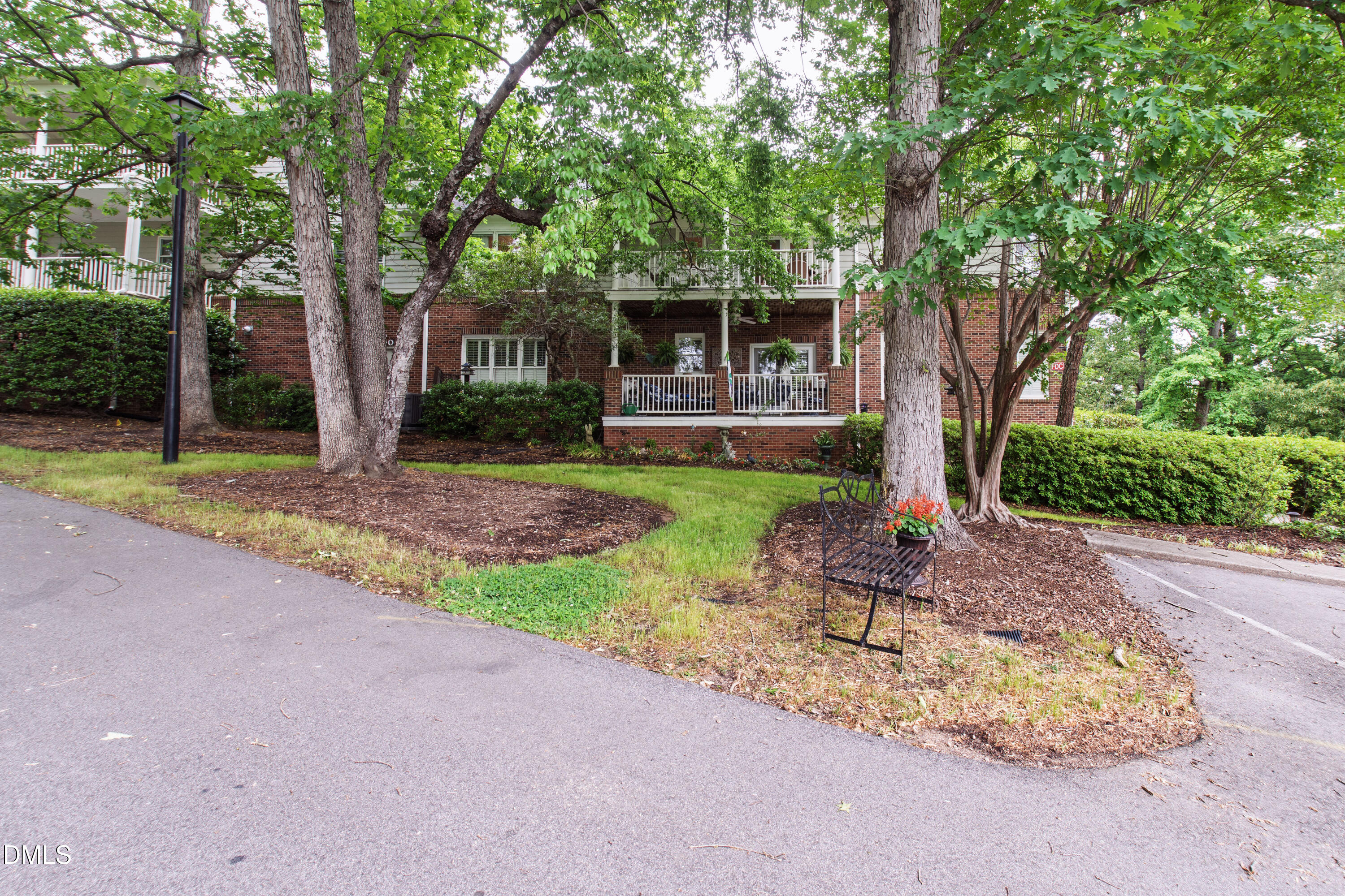 100 Edenburgh Road 201