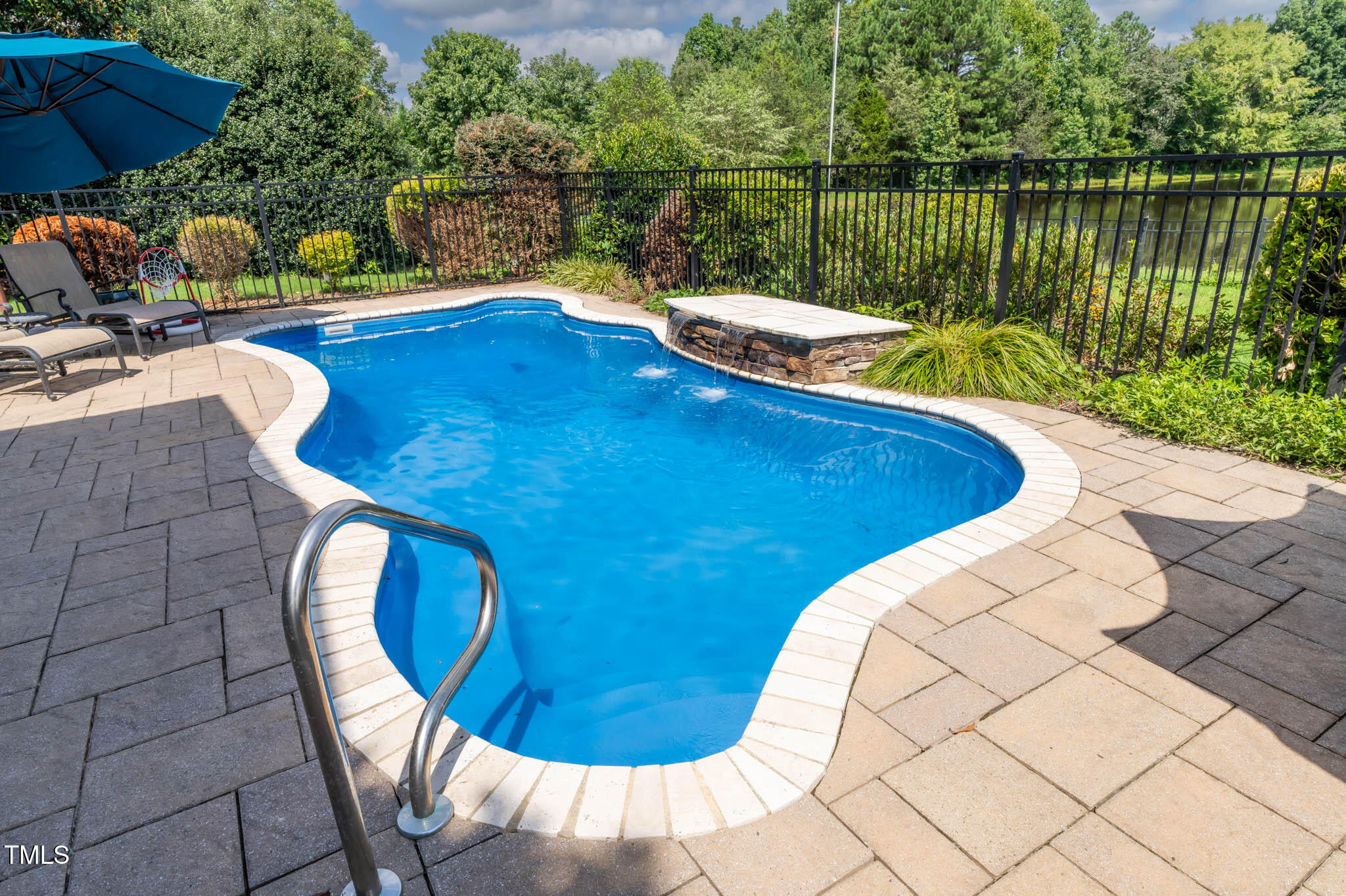 60 Cranbrooke Drive