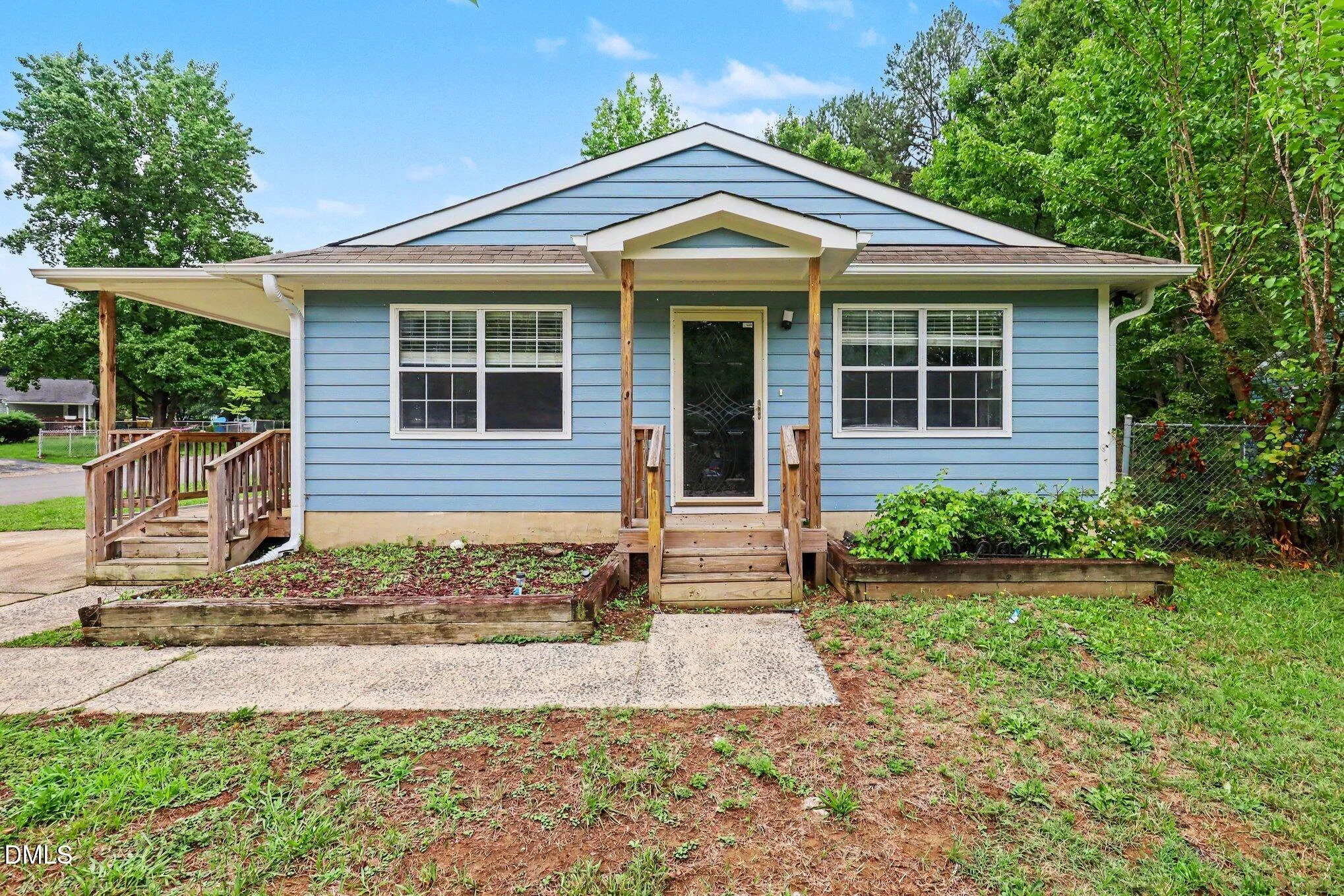 1104 Pecan Place