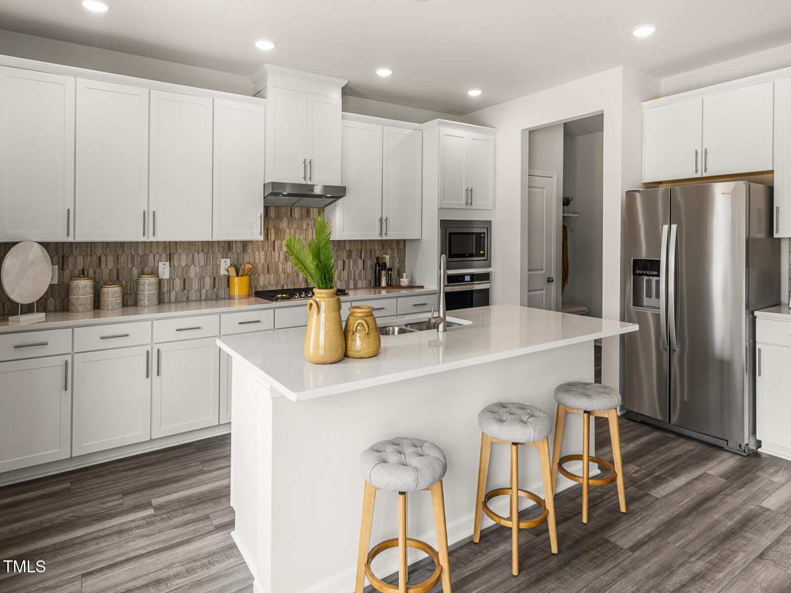 3833 Rosebush Drive