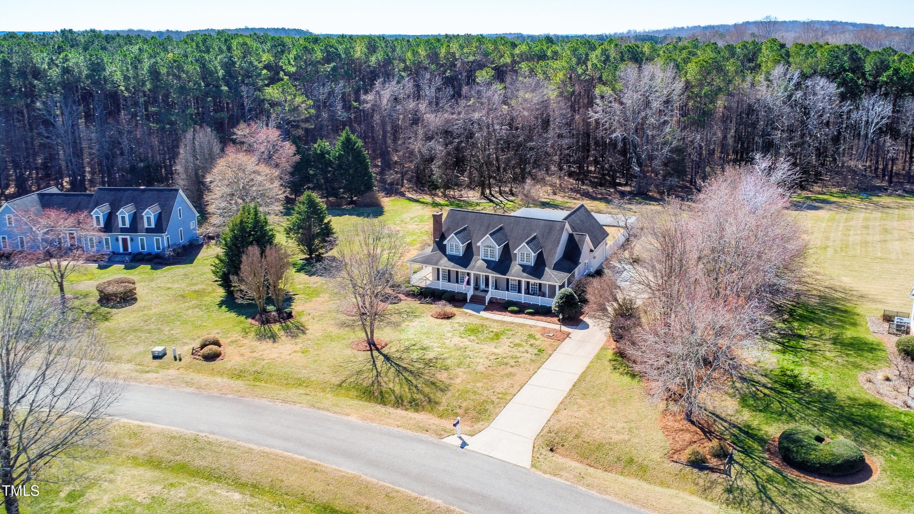 3337 Scarlet Oak Drive