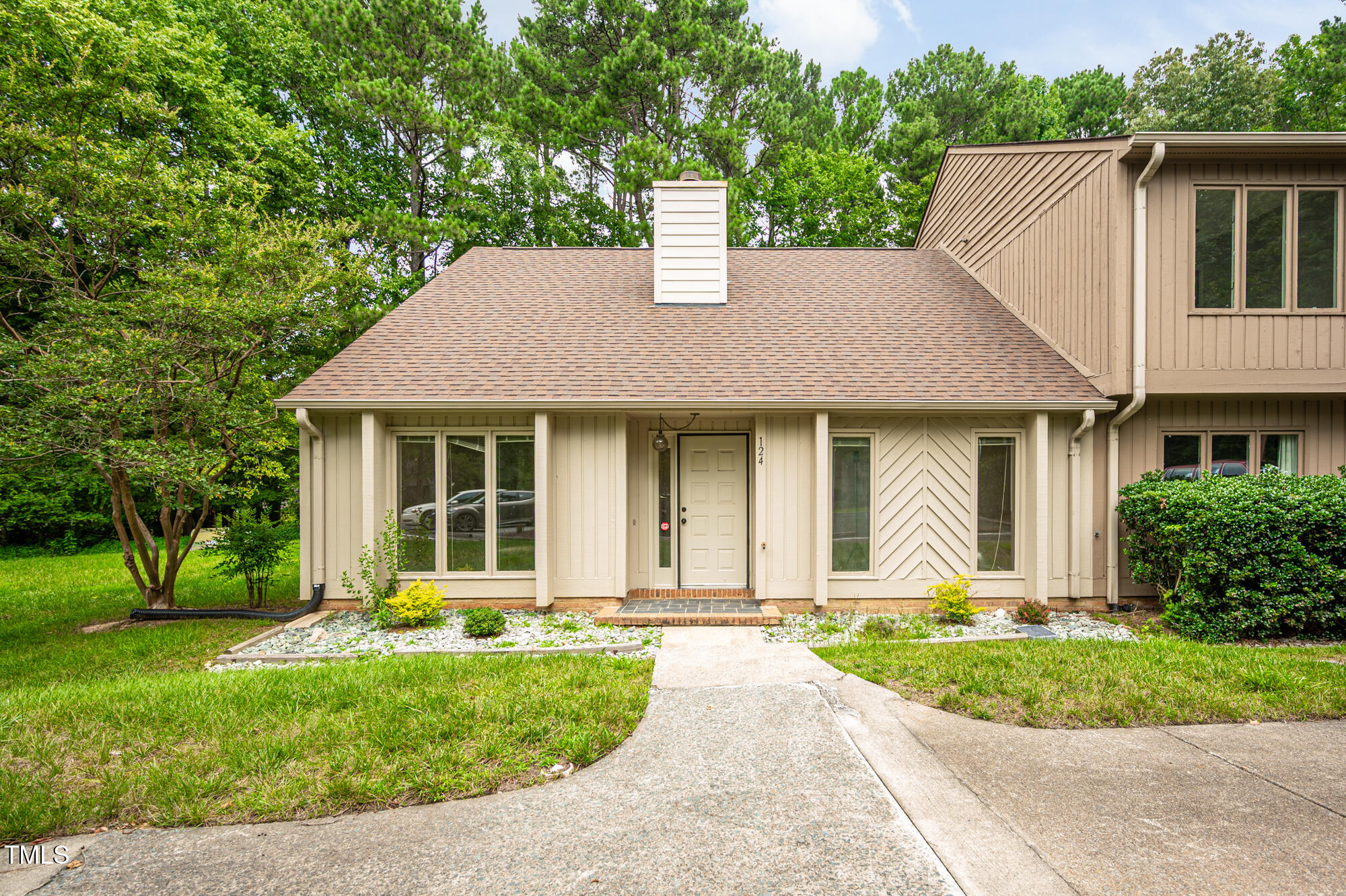 124 Woodbridge Lane