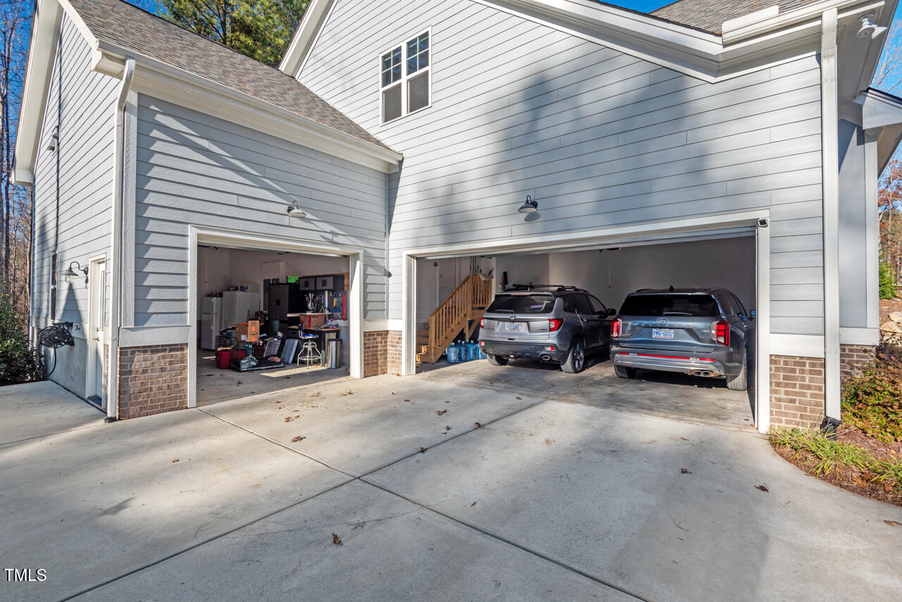 Pittsboro, North Carolina 27312, United States, 5 Bedrooms Bedrooms, ,4 BathroomsBathrooms,Residential,Pending,18420