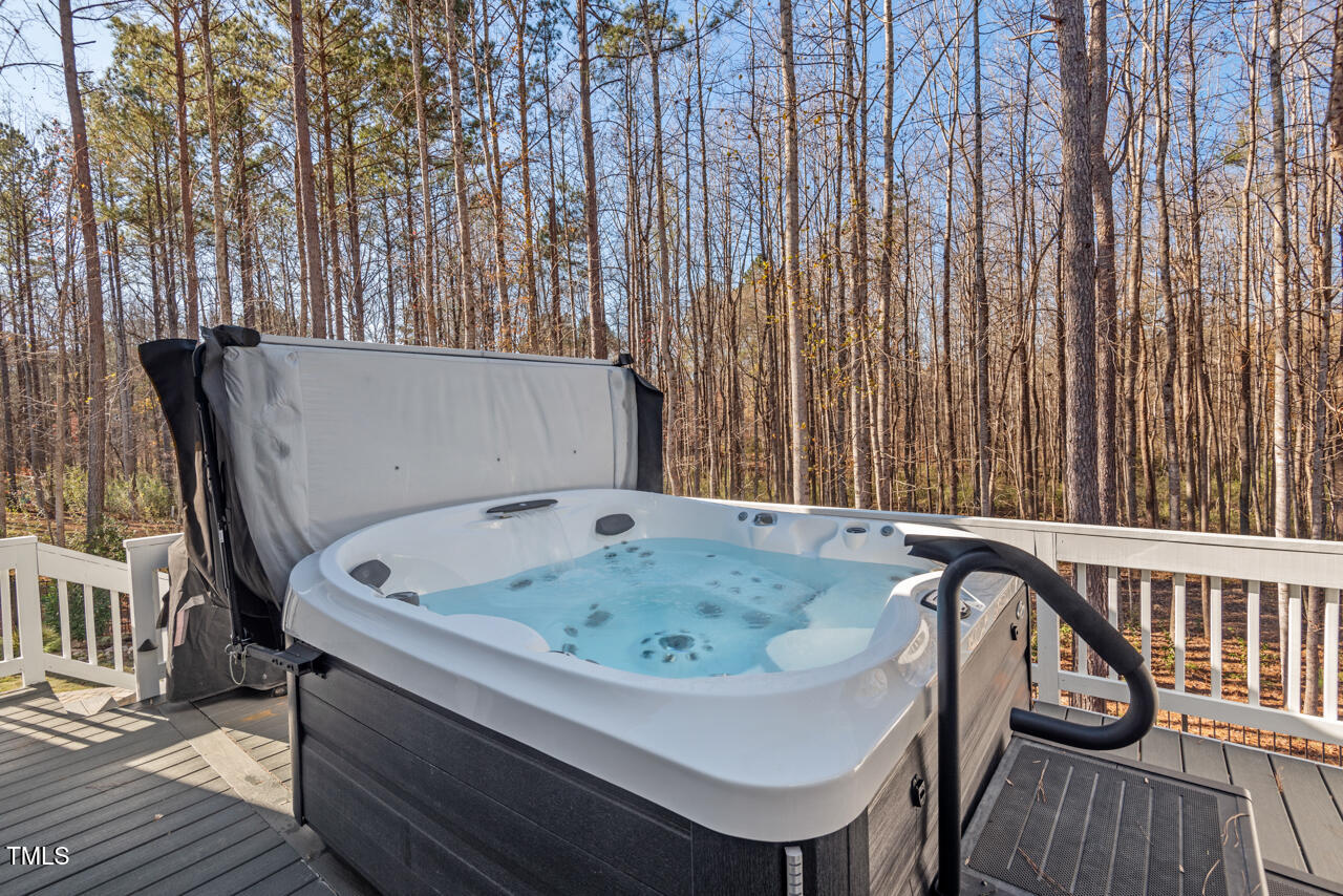 Pittsboro, North Carolina 27312, United States, 5 Bedrooms Bedrooms, ,4 BathroomsBathrooms,Residential,Pending,18420