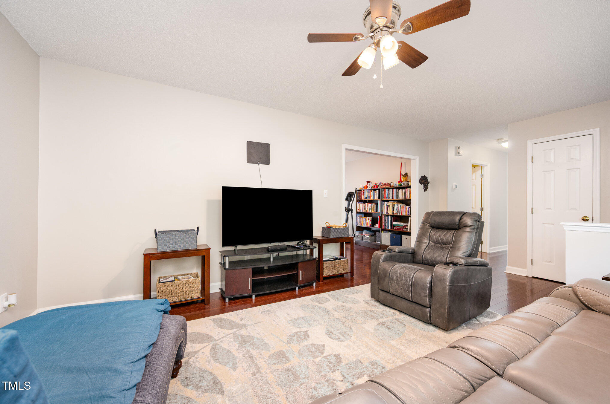 111 Plumgrove Lane
