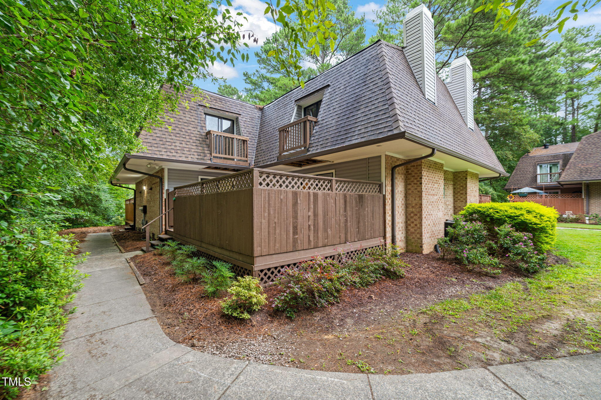183 Summerwalk Circle