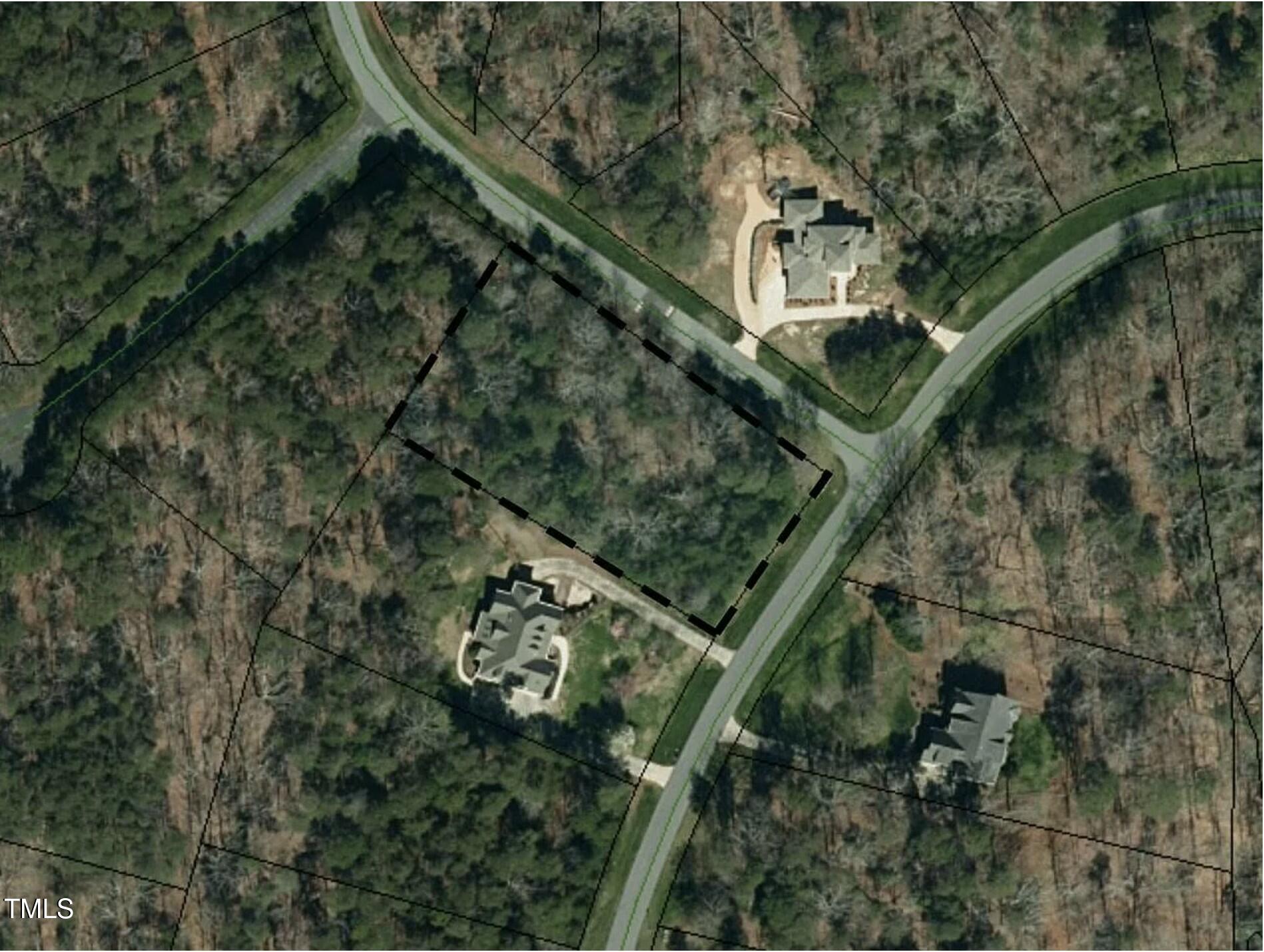 123 Lakewood Court