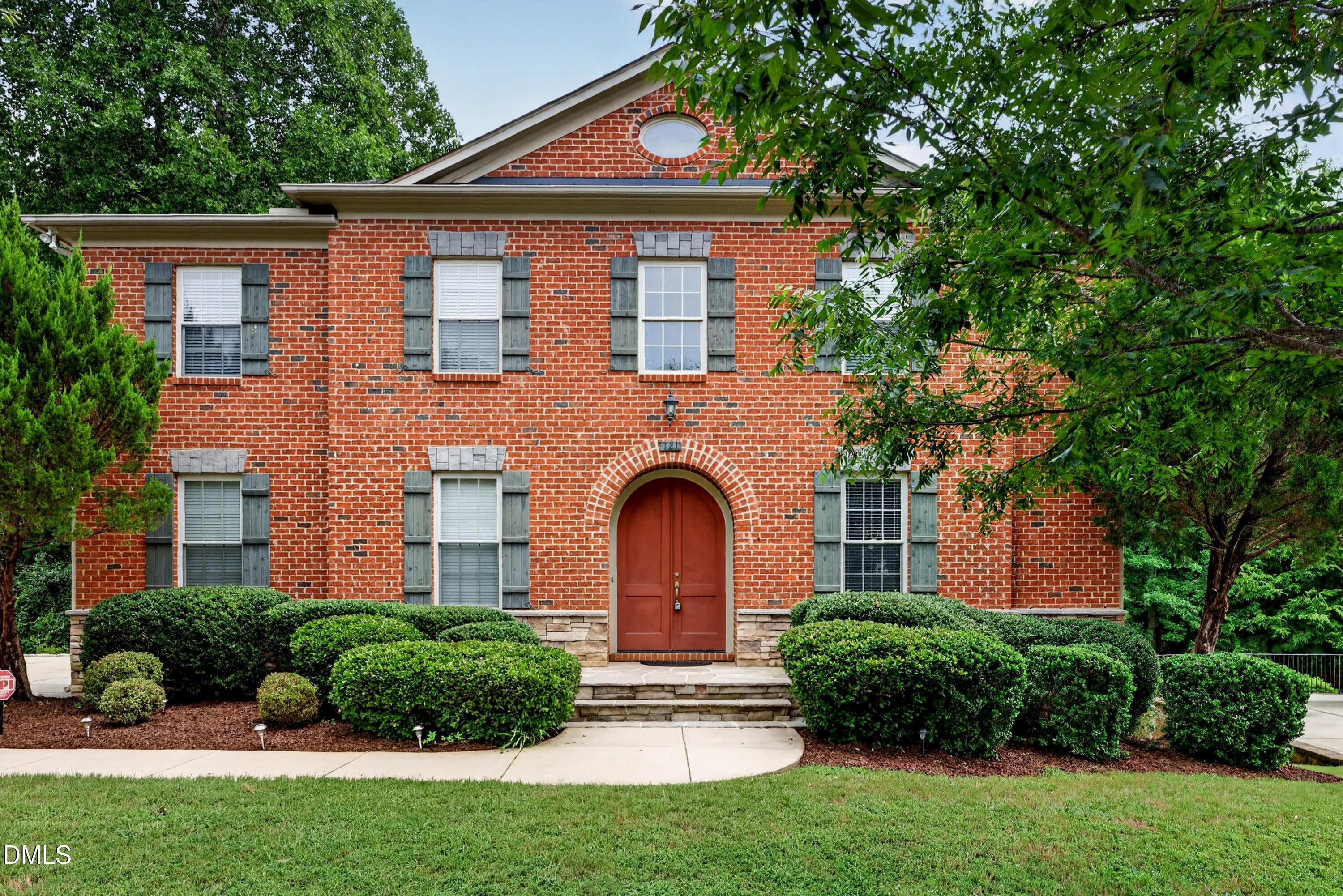 121 Harvestwood Drive