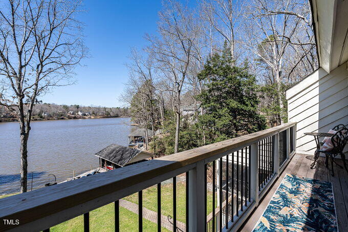 106 Nashua Cove