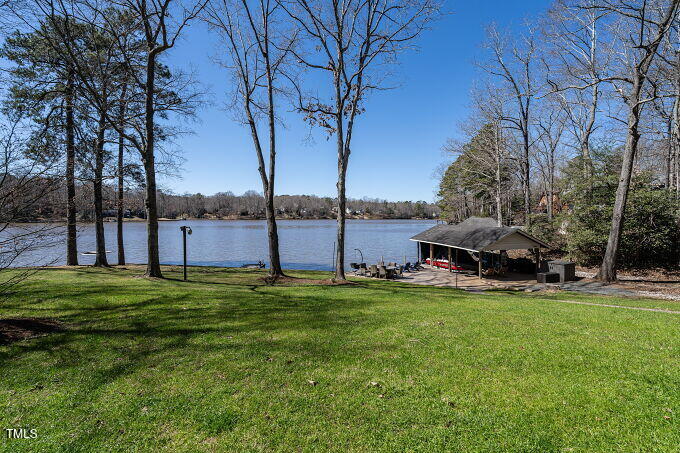 106 Nashua Cove