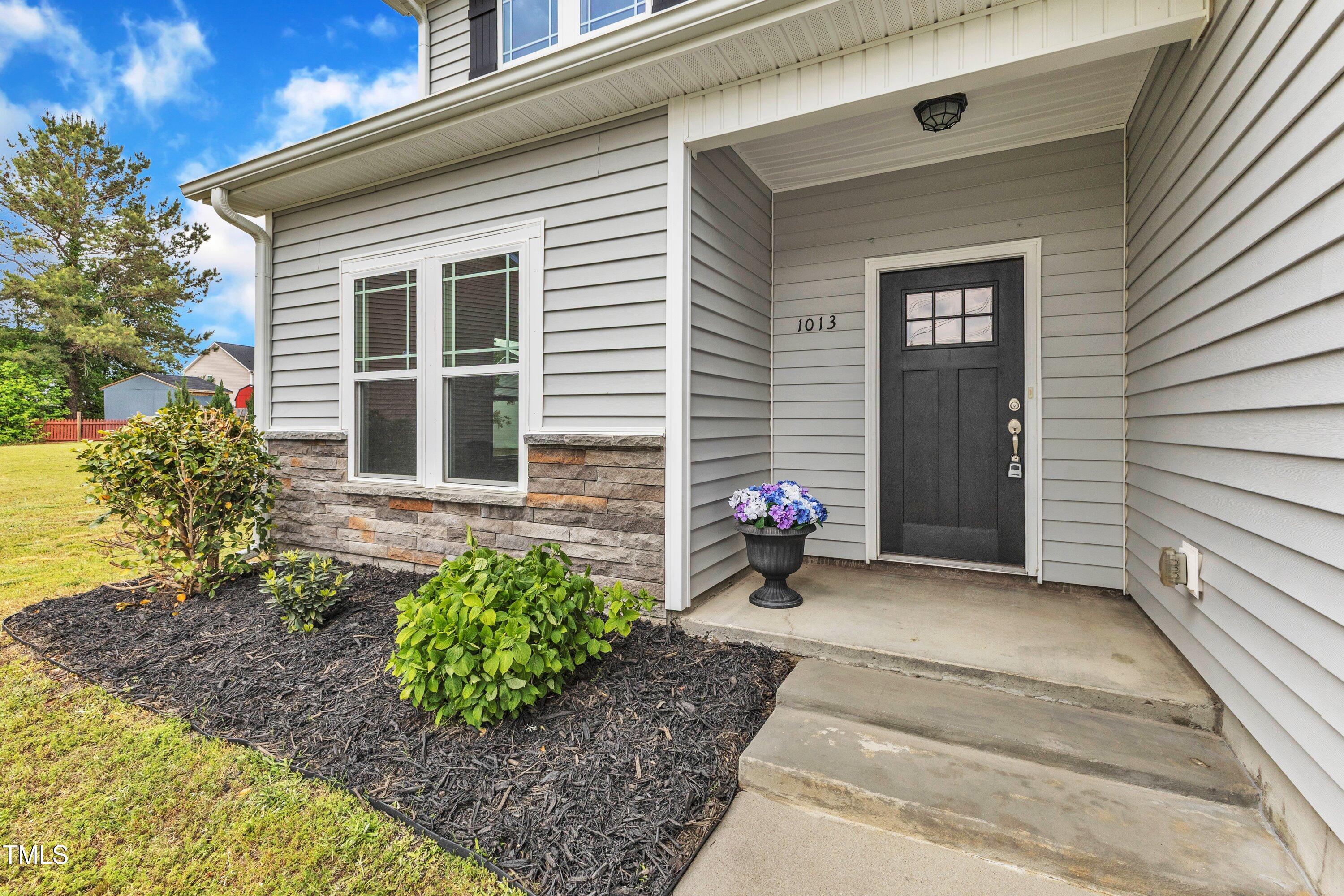 1013 Fieldmere Place