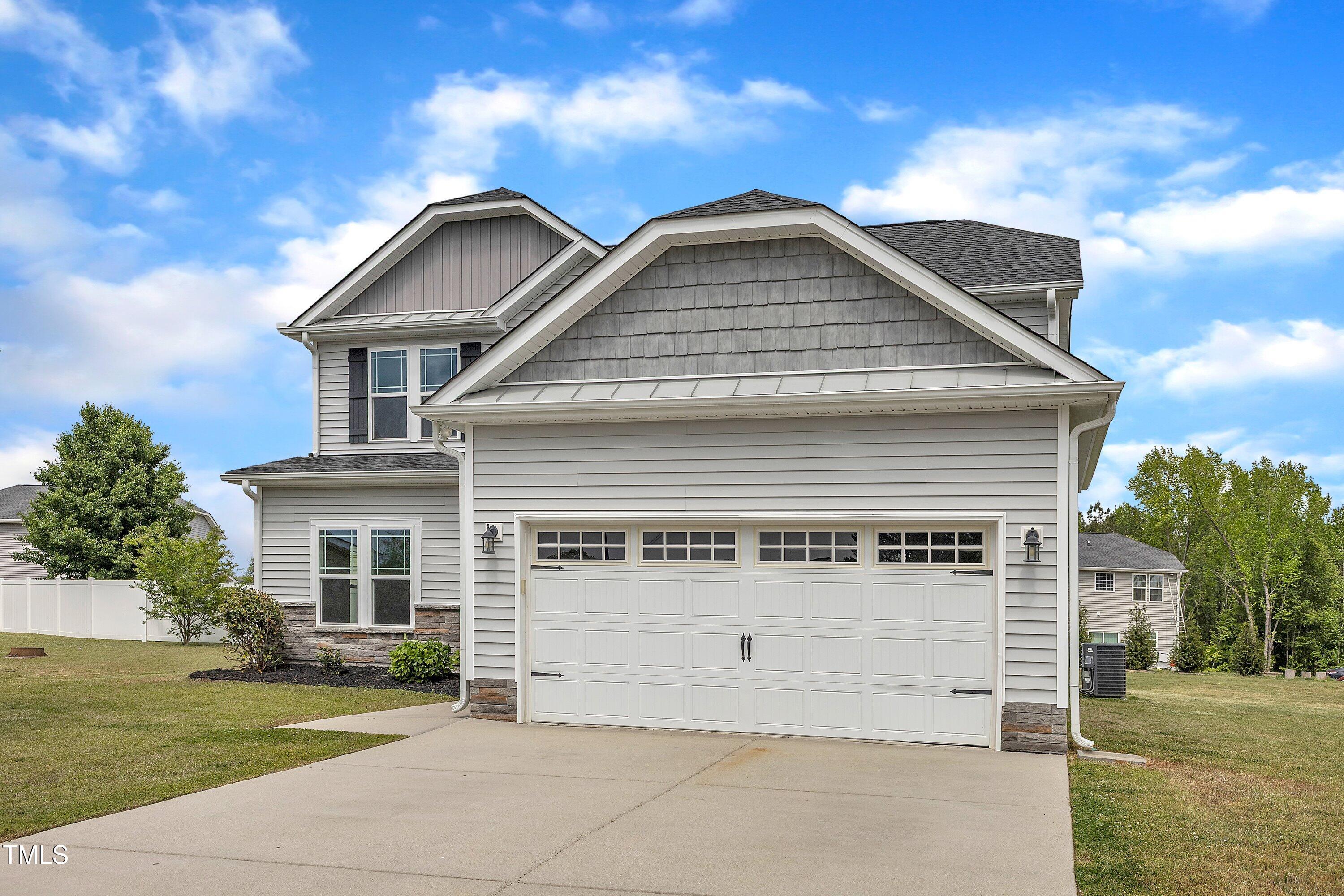 1013 Fieldmere Place