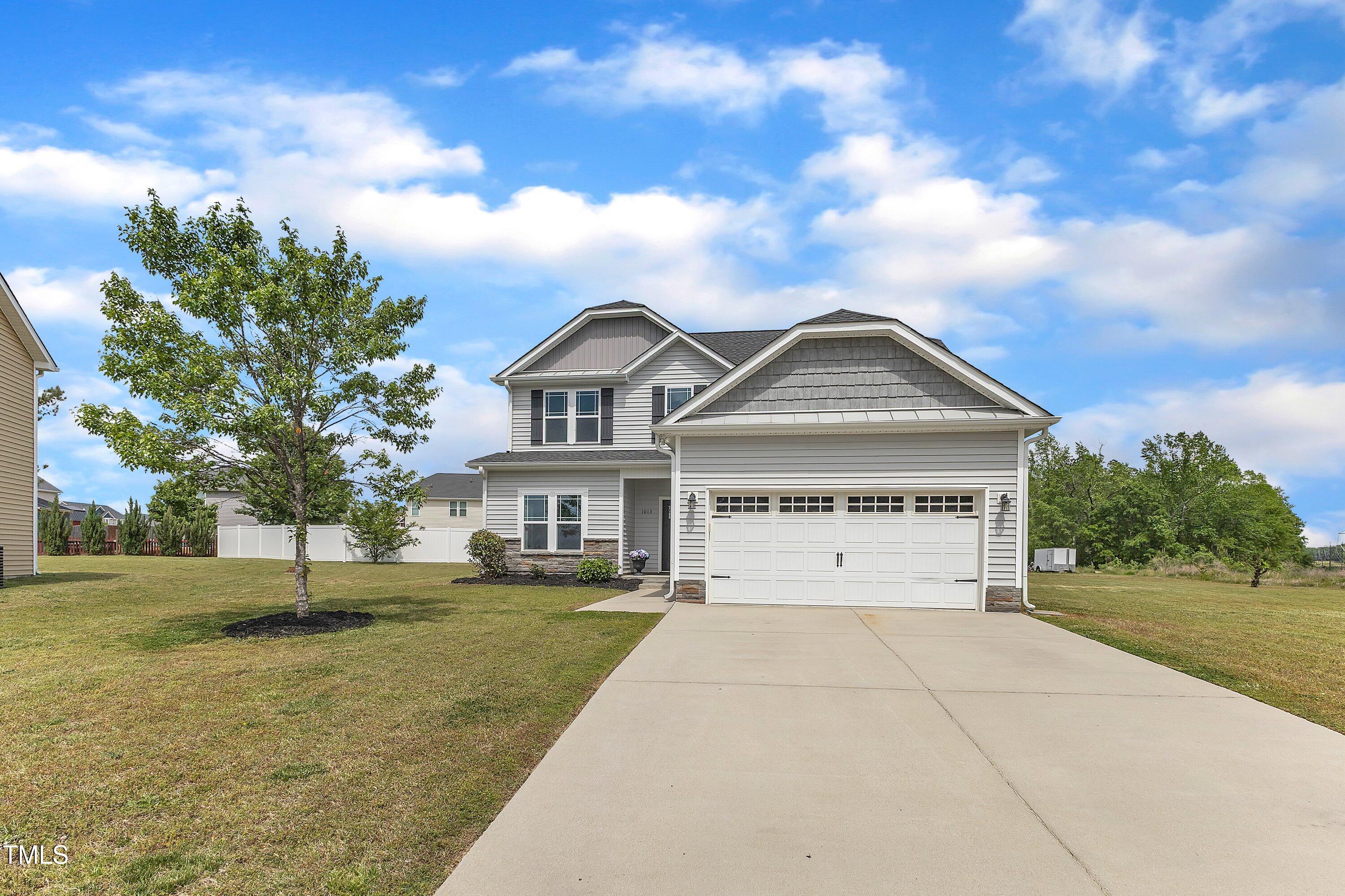 1013 Fieldmere Place