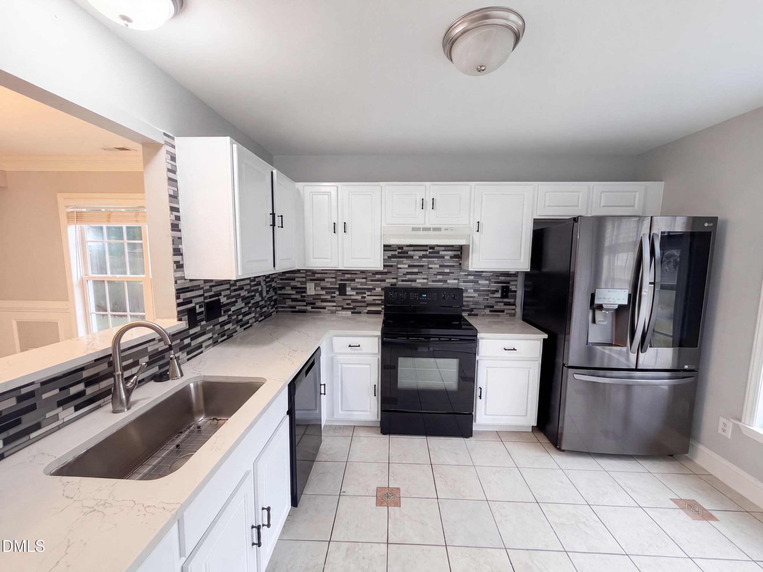5400 Tanglewood Pine Lane