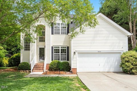 8814 Waynick Drive Raleigh NC 27617