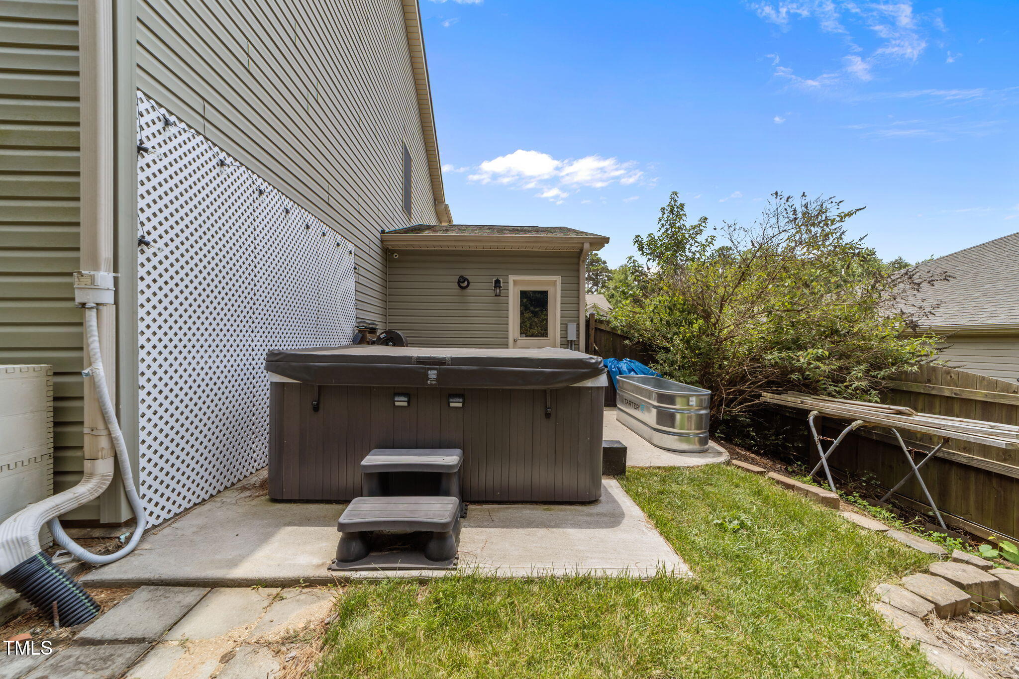 906 Sugar Tree Drive