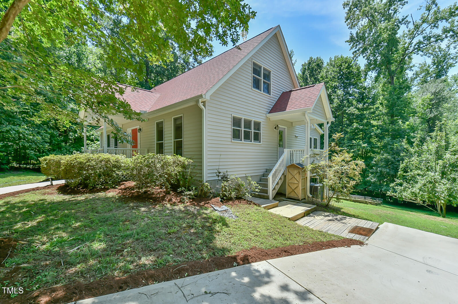 9903 Oak Hollow Road