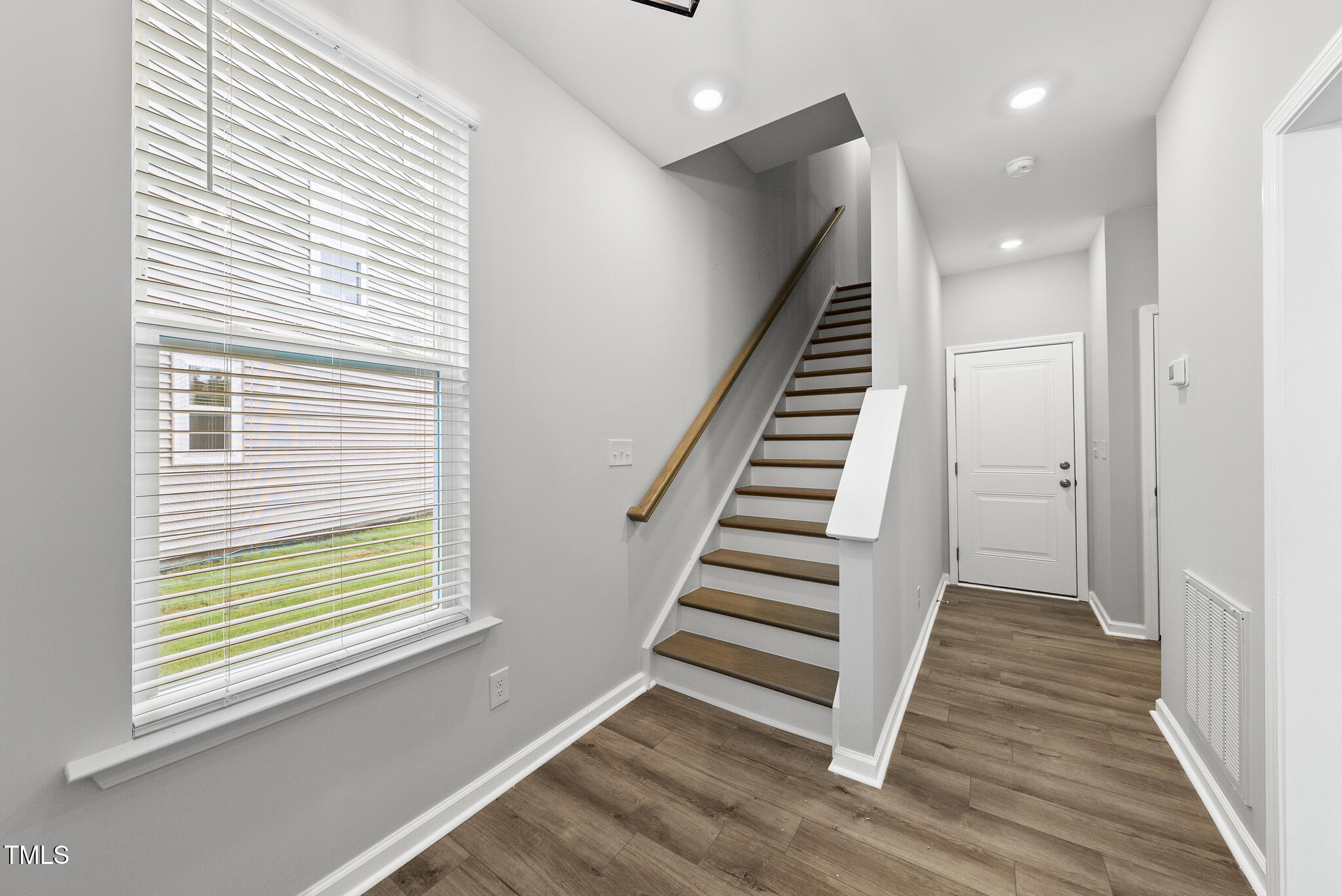 315 Chesapeake Commons Street 102