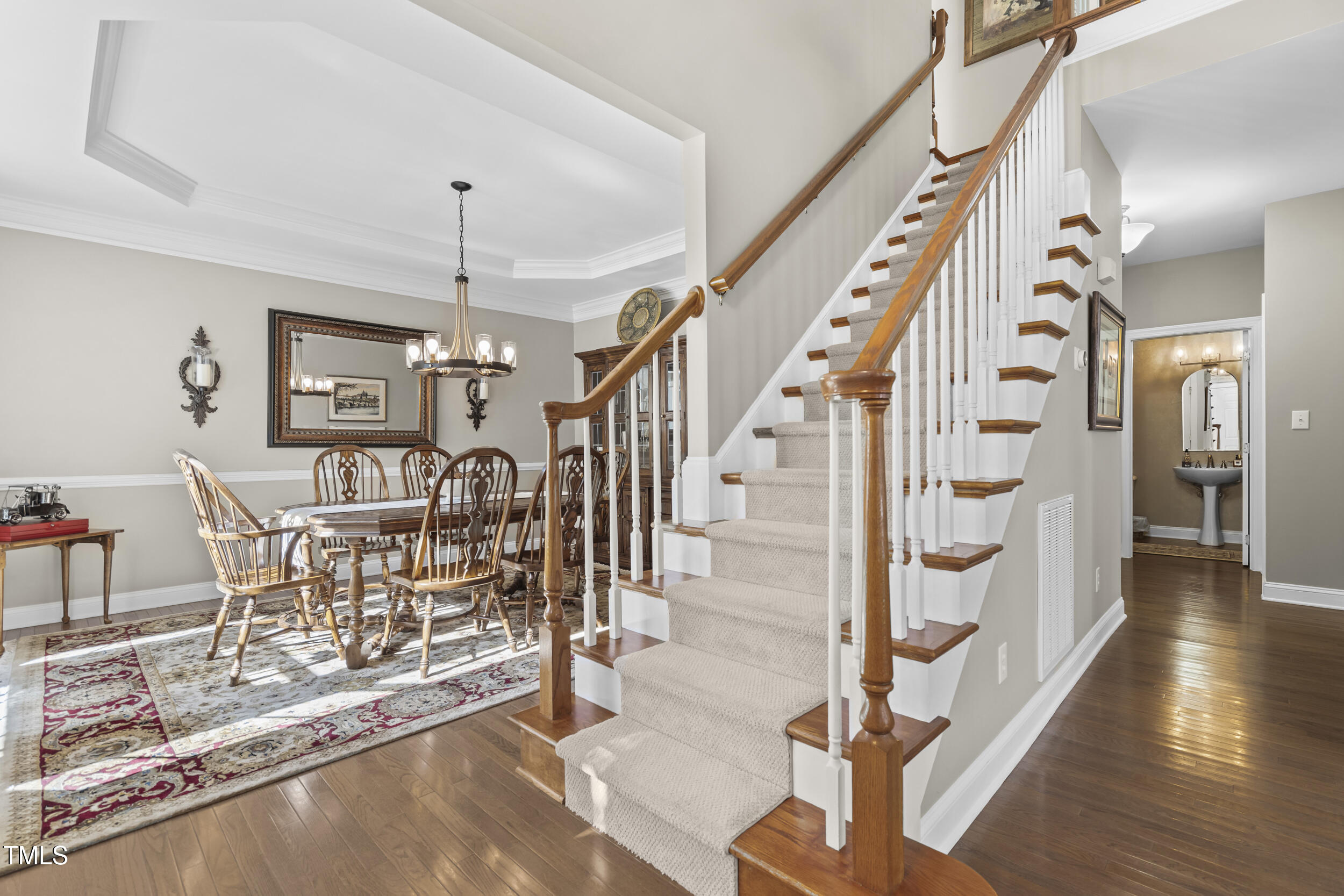 9210 White Eagle Court