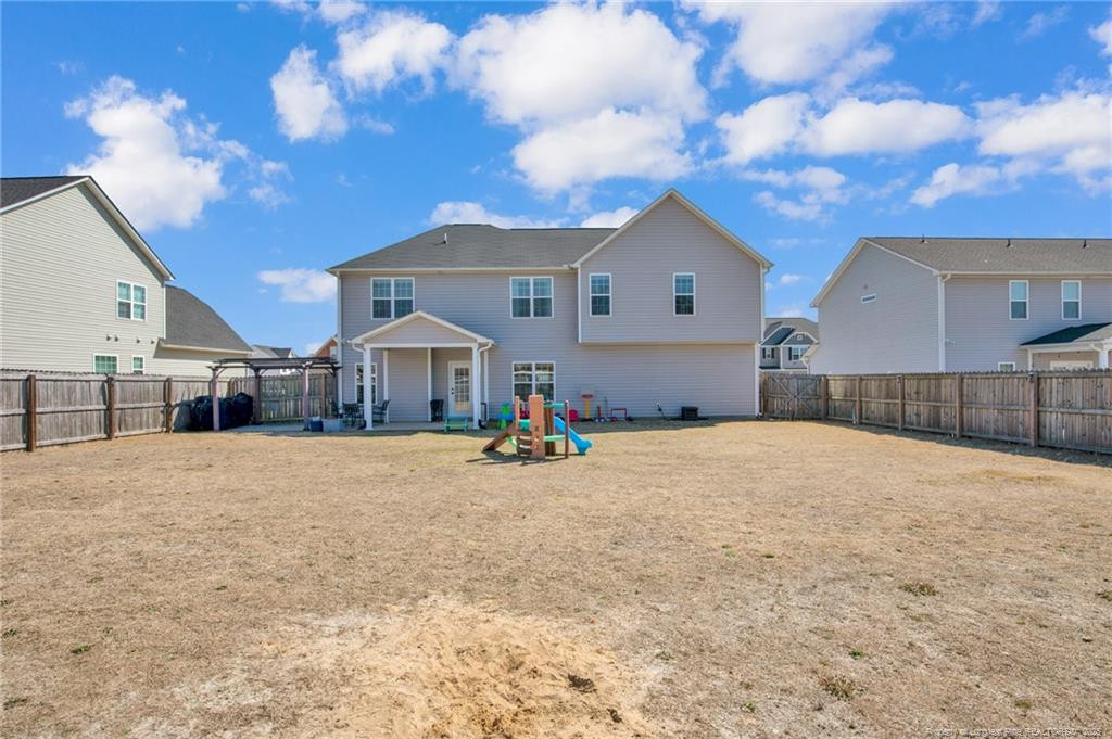 284 Weston Woods Street