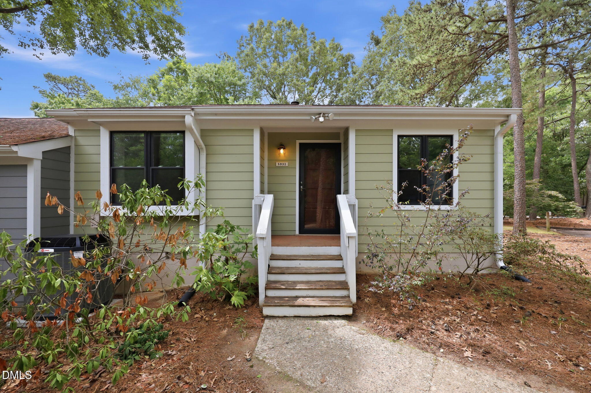 5932 Carmel Lane
