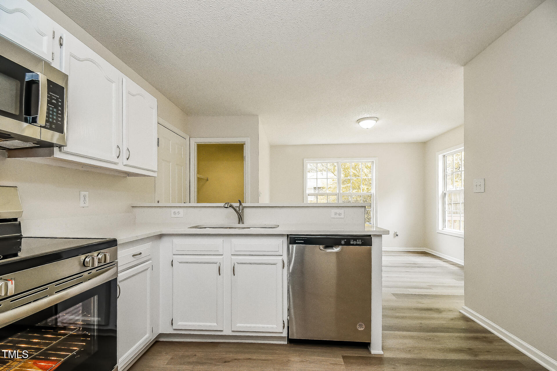 1003 Walnut Drive