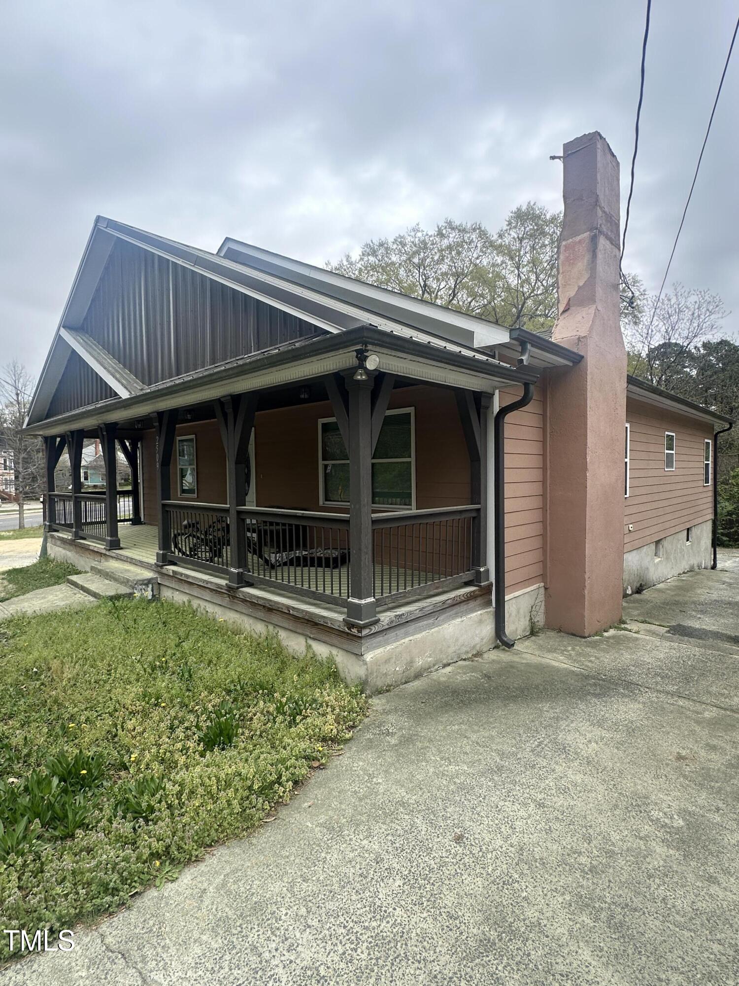 2509 Chapel Hill Road