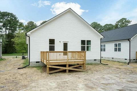 A home in Dunn