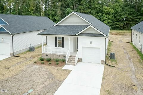 A home in Dunn