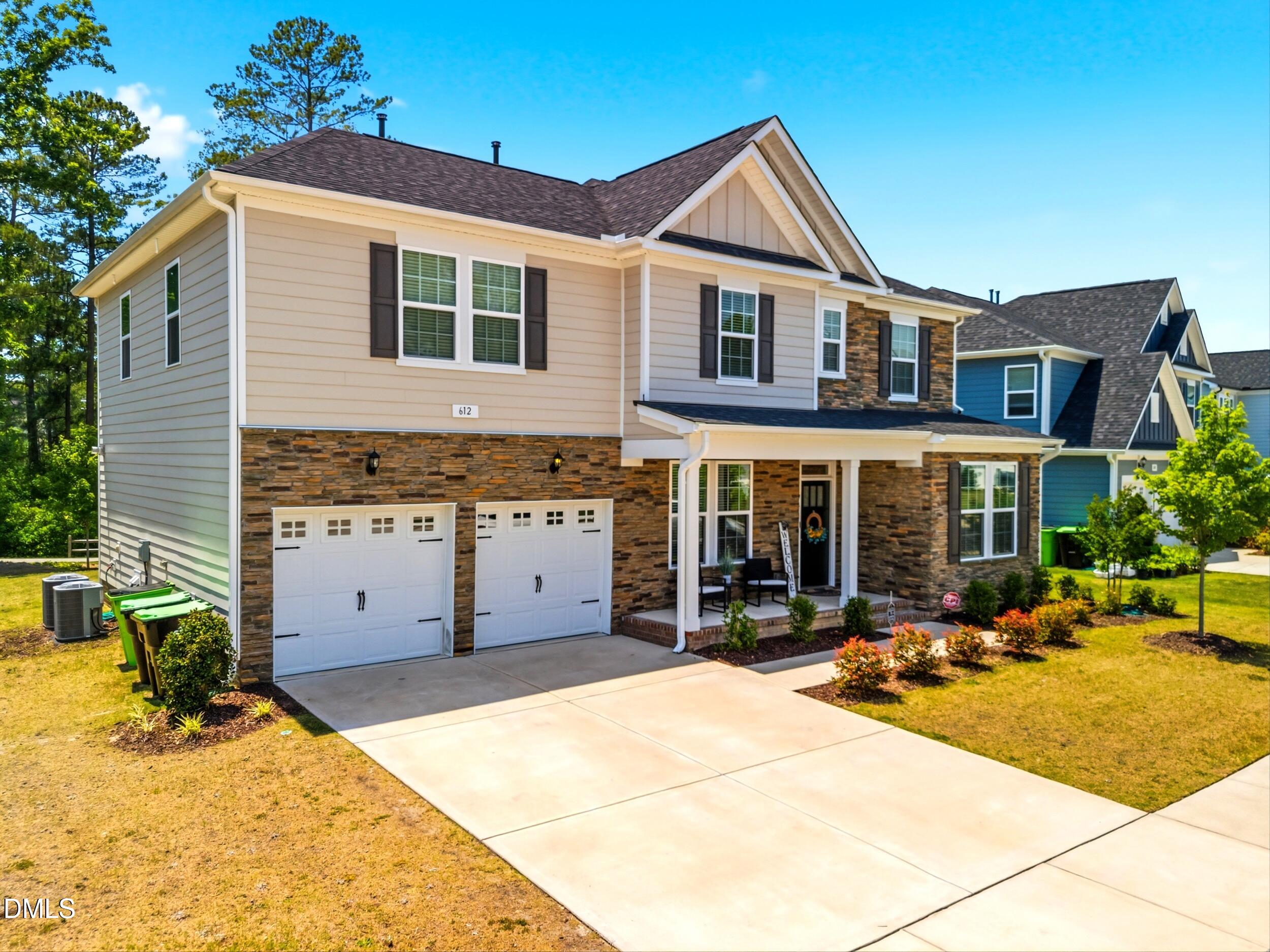 612 Deer Pond Way
