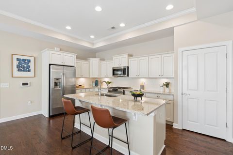 1443 Abbotsford Way Cary NC 27519