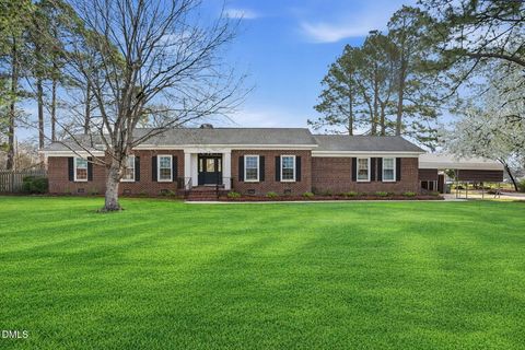 1200 Meadowlark Road Dunn NC 28334