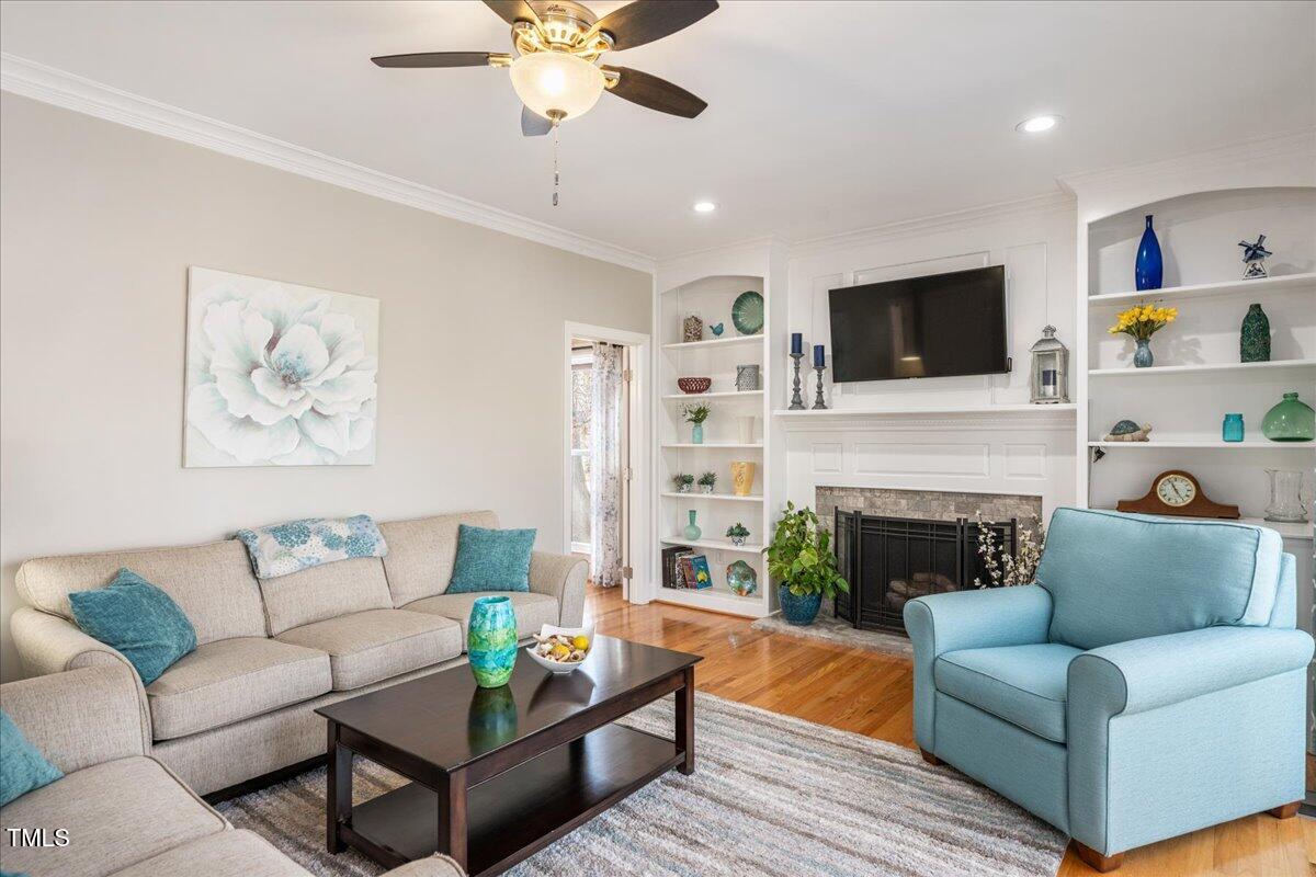 Cary, North Carolina 27518, United States, 4 Bedrooms Bedrooms, ,3 BathroomsBathrooms,Residential,Pending,83822