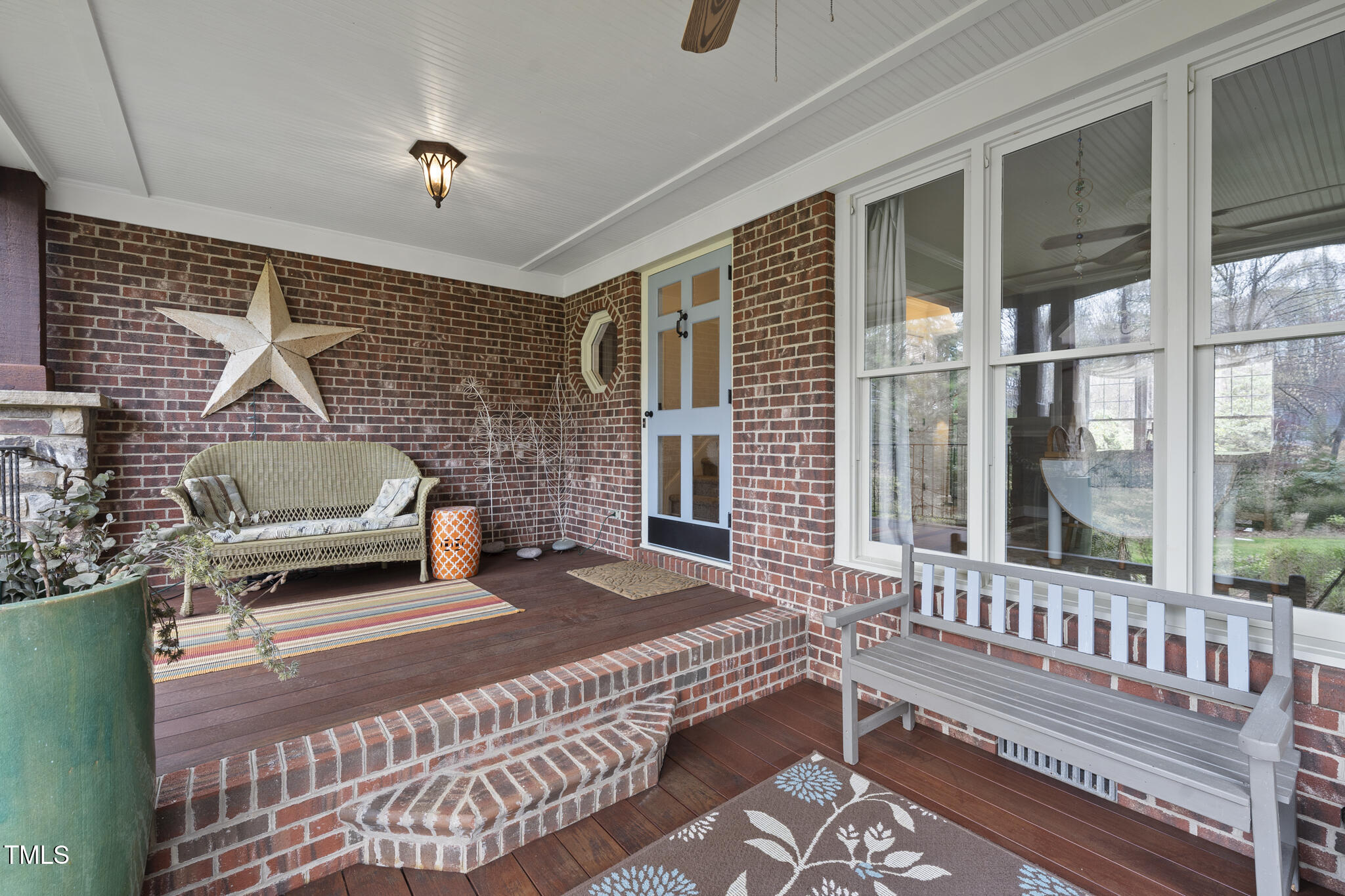 3001 Hunters Bluff Drive