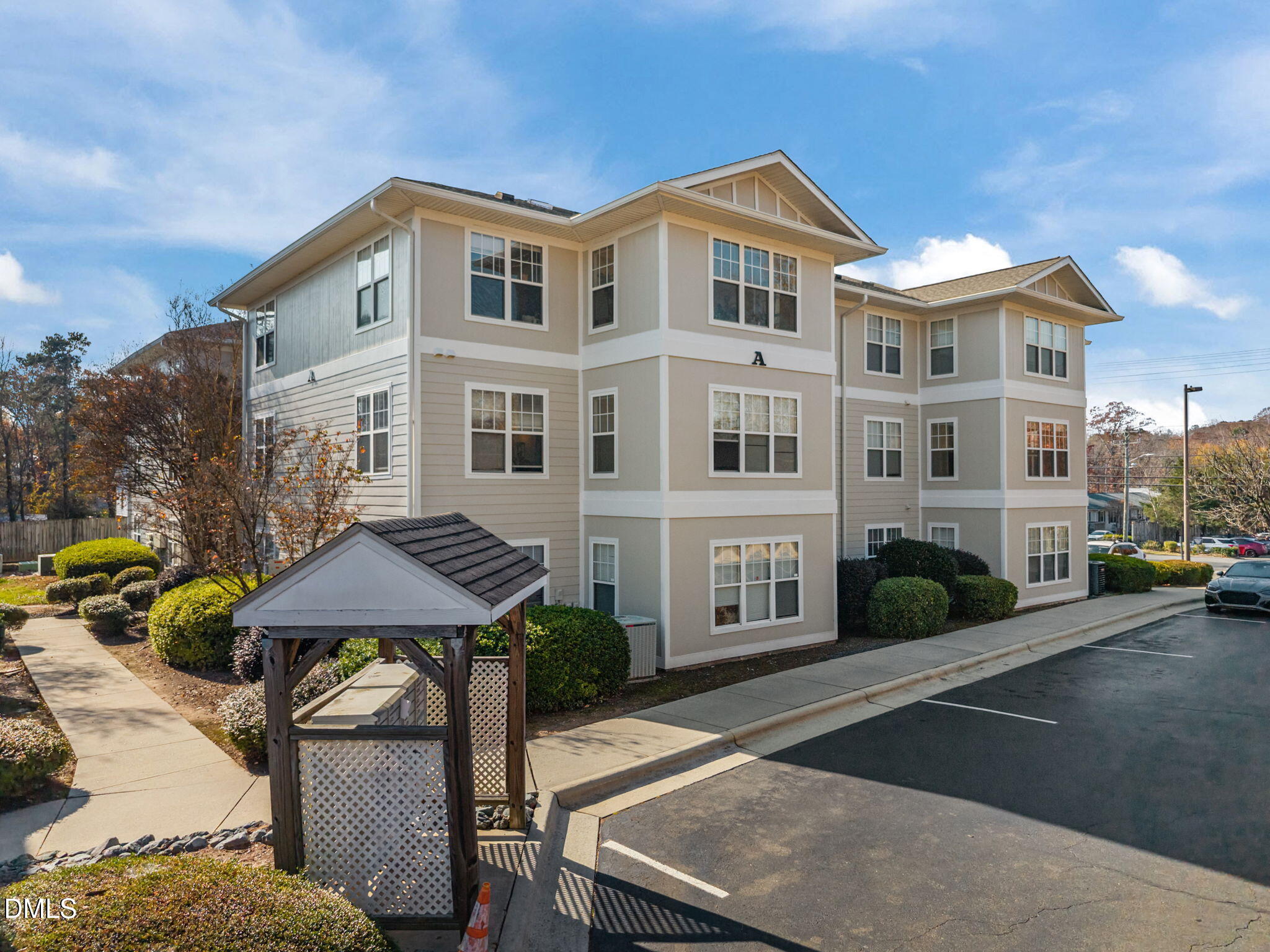 929 Morreene Road A23